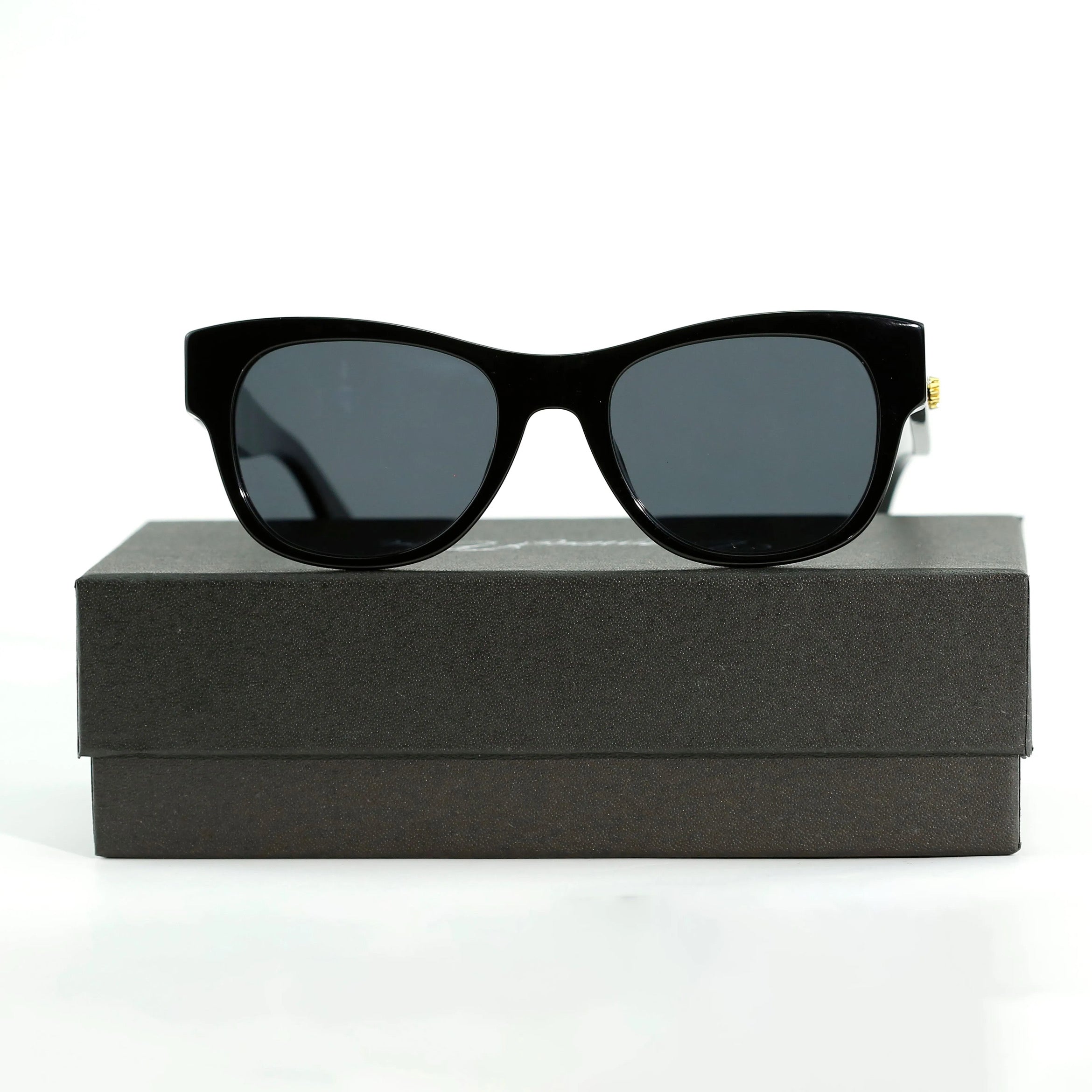 Diamond Donna 100% Italian acetate